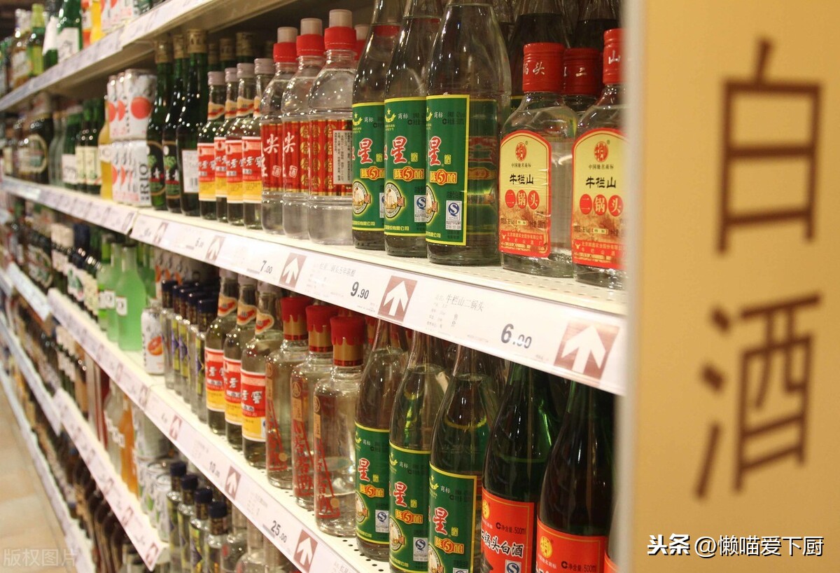 哪些白酒适合长期储存?多少度的白酒值得收藏?涨知识了
